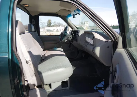 1997 Chevrolet C1500 Fleetside W/T из США, поврежденный, VIN 1GCEC14W9VZ111750